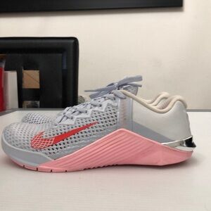 NIKE METCON 6 FOOTBALL GREY ARCTIC PUNCH RUNNING SNEAKERS WOMENS SIZE 6.5